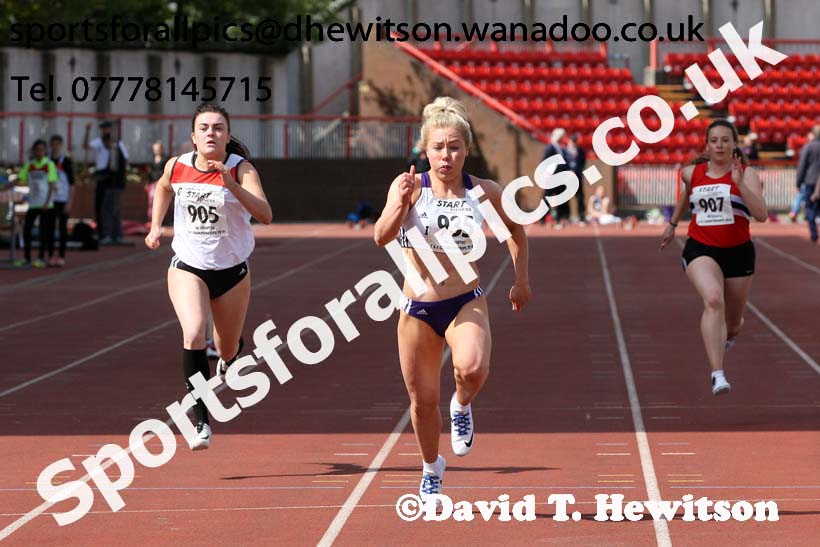 Senior womens 100 metres, North Eastern Track and Field Champs, Gateshead Stadium. Photo: David T. Hewitson/Sports for All Pics